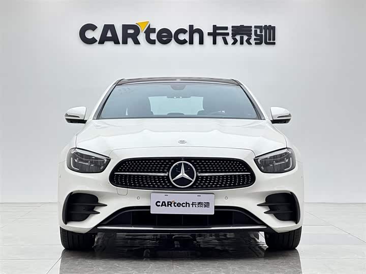 Фото 7 - Mercedes-Benz E-Class