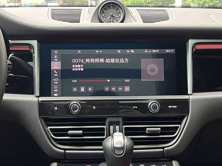 Фото 17 - Porsche Macan