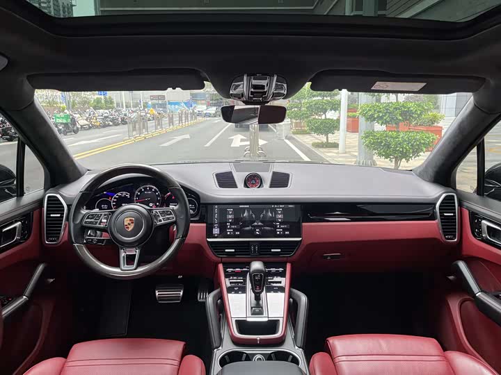 Фото 19 - Porsche Macan