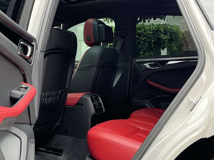 Фото 9 - Porsche Macan