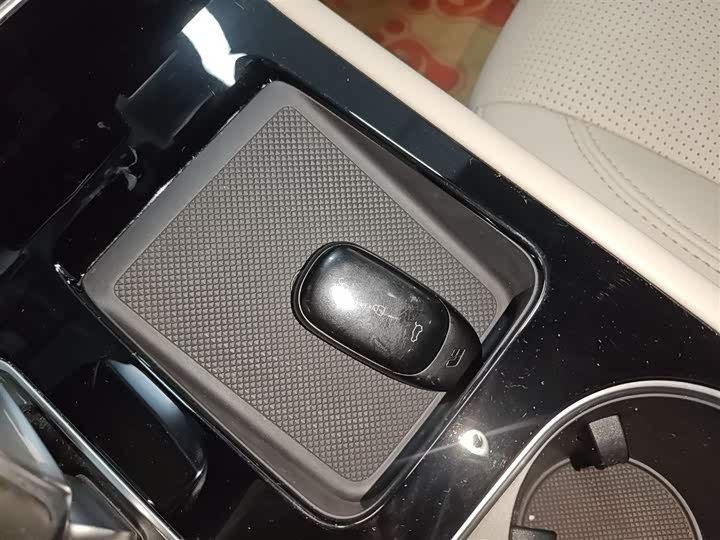 Фото 9 - LiXiang One