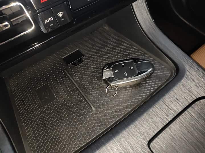 Фото 9 - GAC Trumpchi ES9