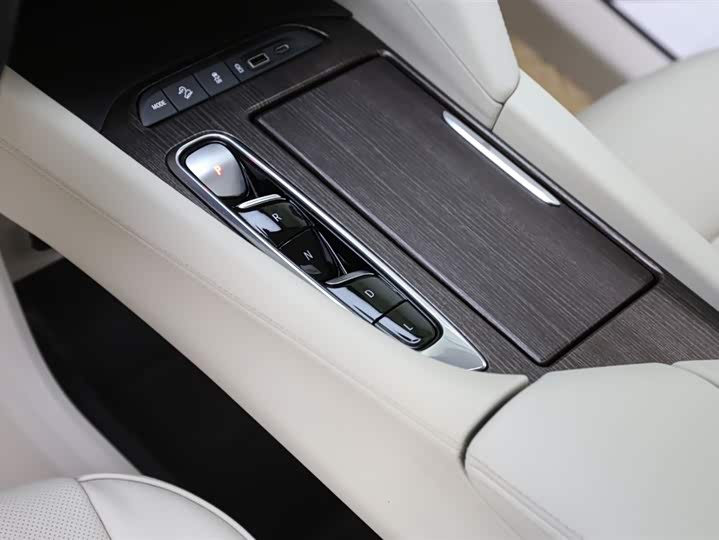 Фото 13 - Buick Enclave