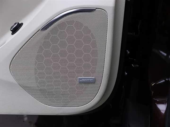 Фото 17 - Buick Enclave