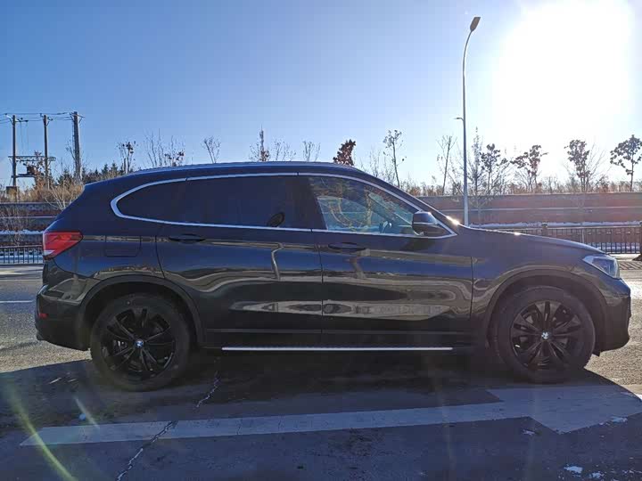 Фото 11 - BMW X1