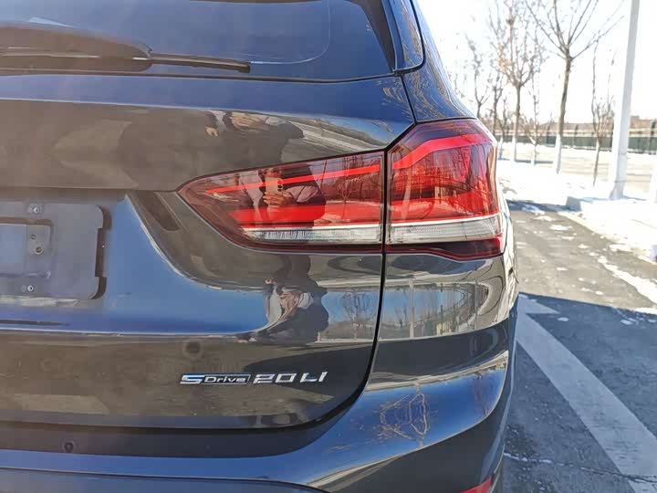 Фото 13 - BMW X1