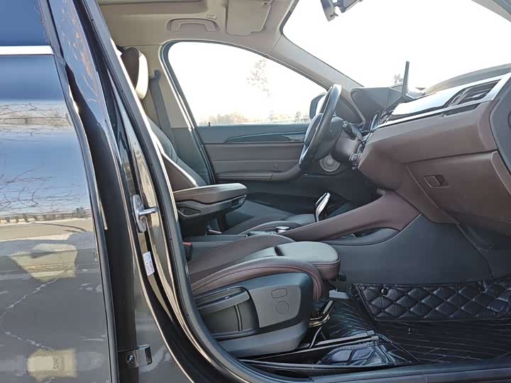 Фото 14 - BMW X1