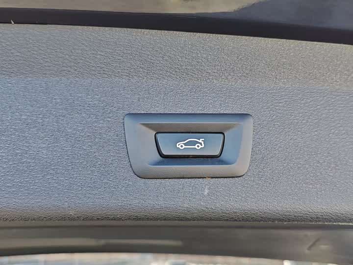 Фото 17 - BMW X1