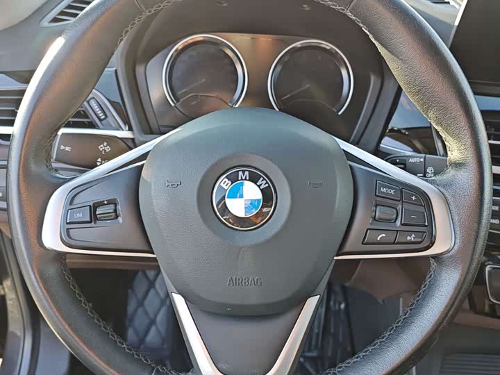 Фото 20 - BMW X1