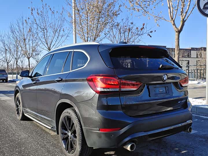 Фото 9 - BMW X1