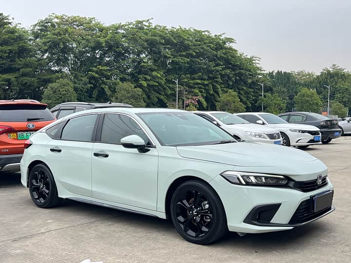 Фото 3 - Honda Civic