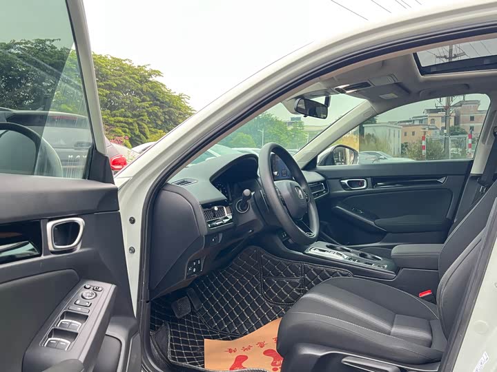 Фото 4 - Honda Civic