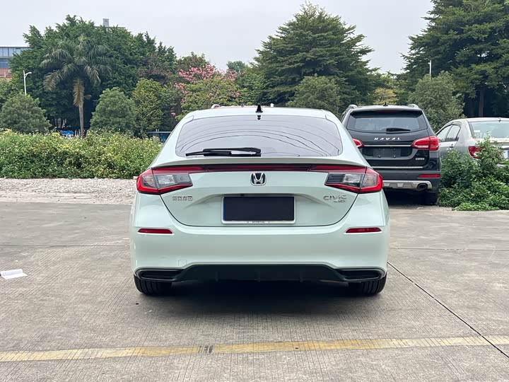 Фото 8 - Honda Civic