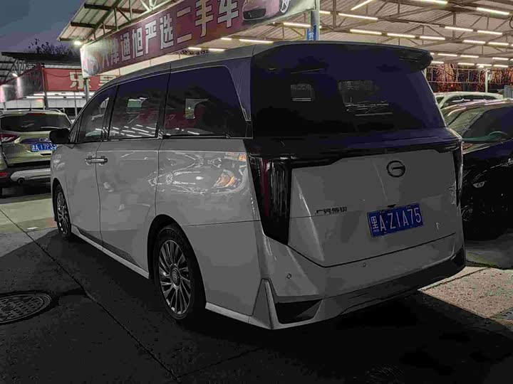 Фото 4 - GAC Trumpchi M8