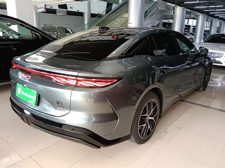 Фото 7 - BYD Han L