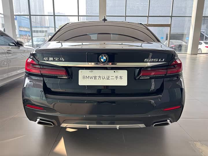 Фото 3 - BMW 5 Series