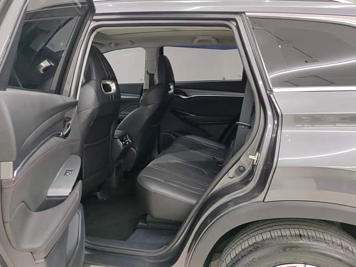 Фото 11 - Changan CS75 Plus