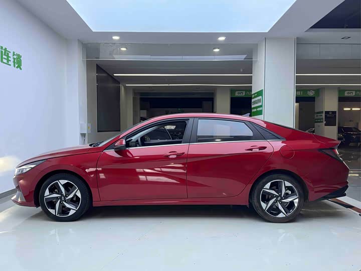 Фото 7 - Hyundai Elantra N line