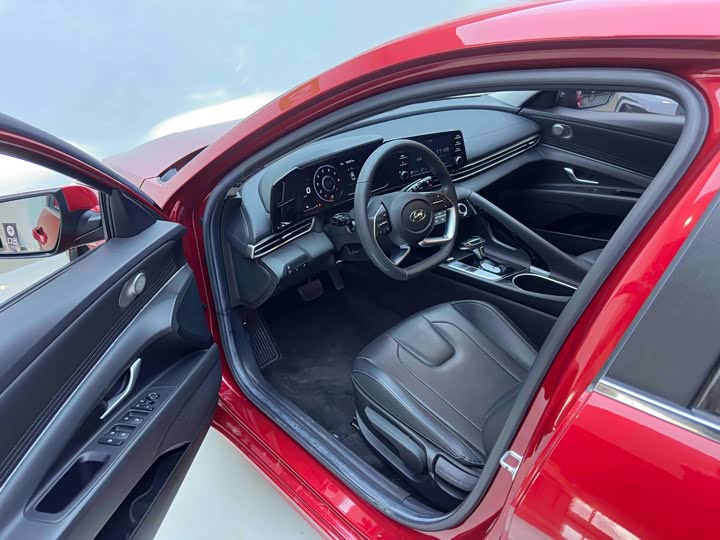 Фото 9 - Hyundai Elantra N line