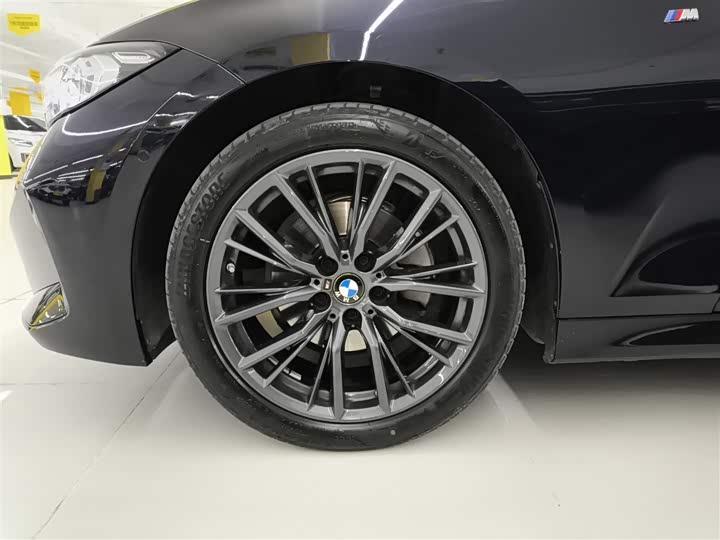 Фото 23 - BMW 3 Series