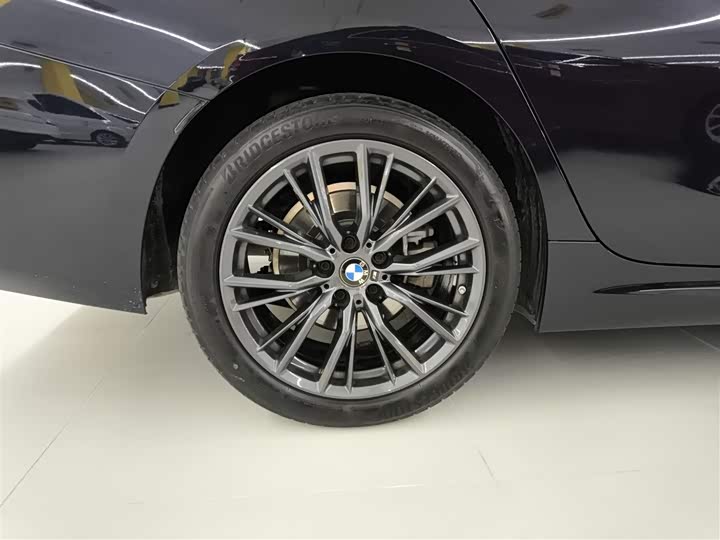 Фото 26 - BMW 3 Series