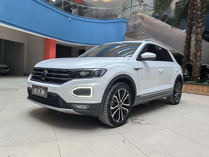 Фото 1 - Volkswagen T-Roc