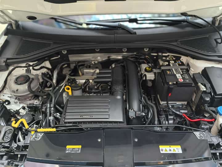 Фото 10 - Volkswagen T-Roc