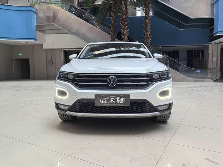 Фото 2 - Volkswagen T-Roc