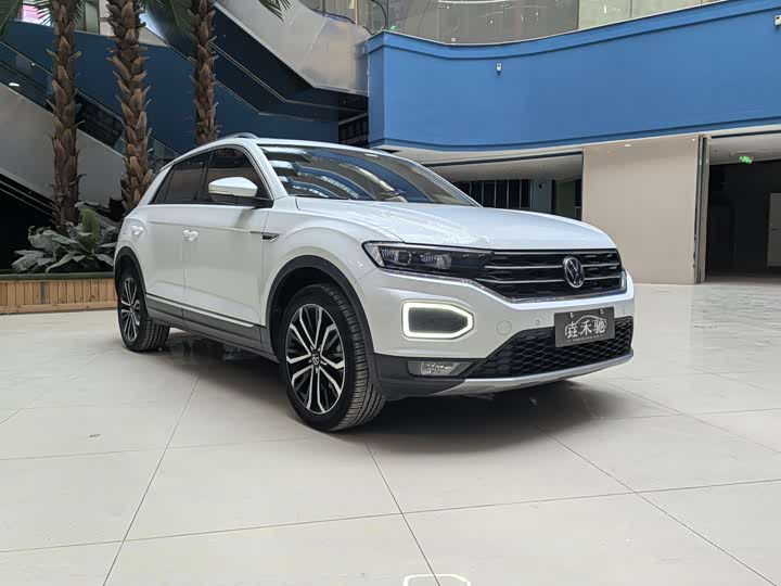Фото 3 - Volkswagen T-Roc