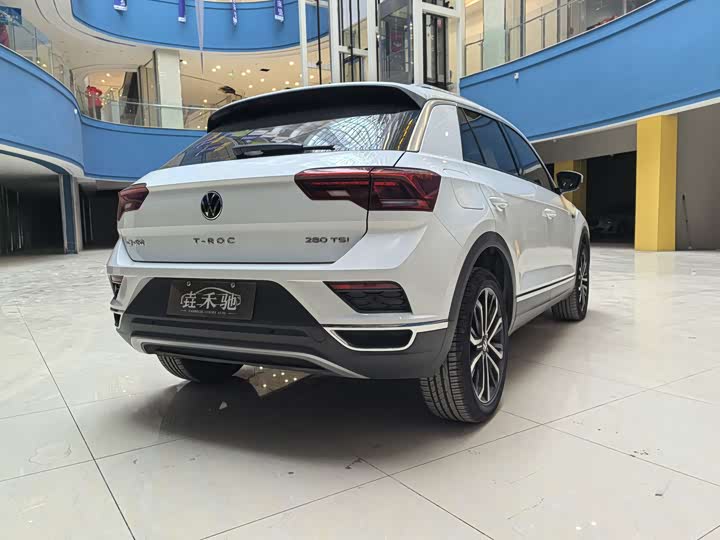 Фото 7 - Volkswagen T-Roc