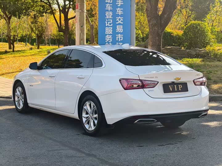 Фото 9 - Chevrolet Malibu XL