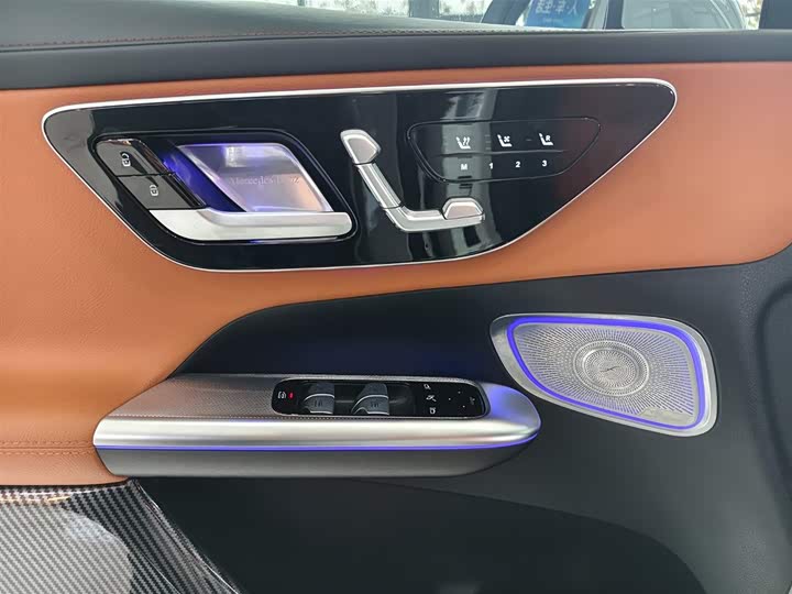 Фото 10 - Mercedes-Benz GLC-Class