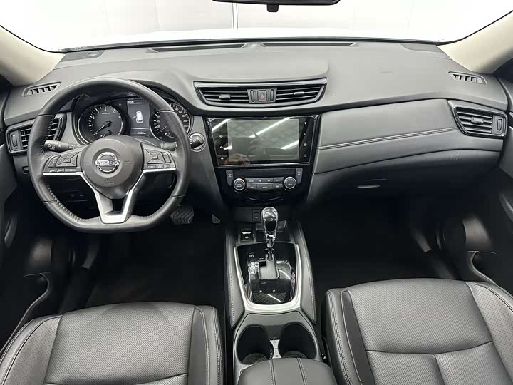 Фото 6 - Nissan X-Trail