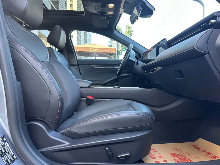 Фото 10 - Ford Mondeo