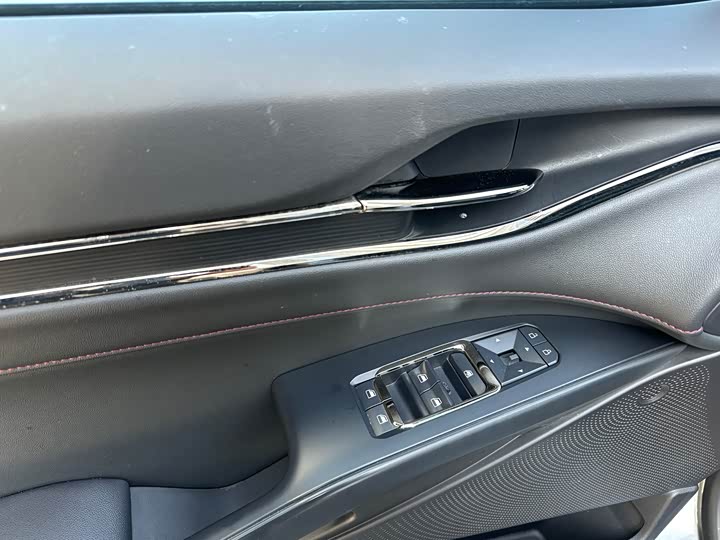 Фото 19 - Ford Mondeo