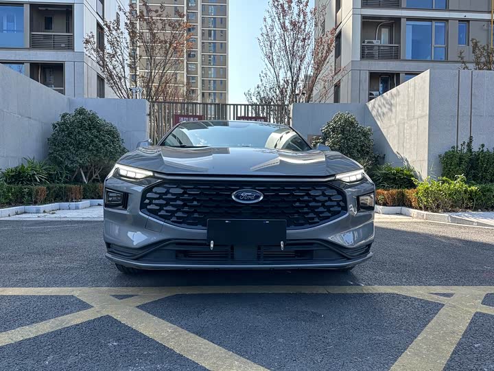 Фото 2 - Ford Mondeo