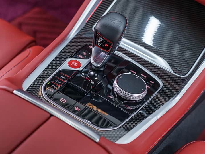 Фото 15 - BMW X6 M