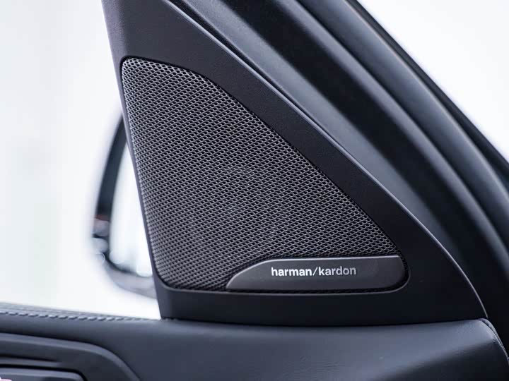 Фото 16 - BMW X6 M