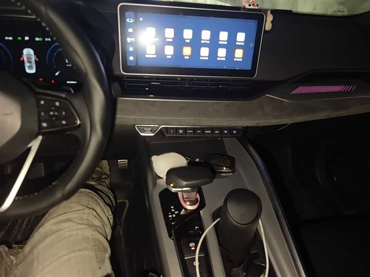 Фото 6 - Geely Preface