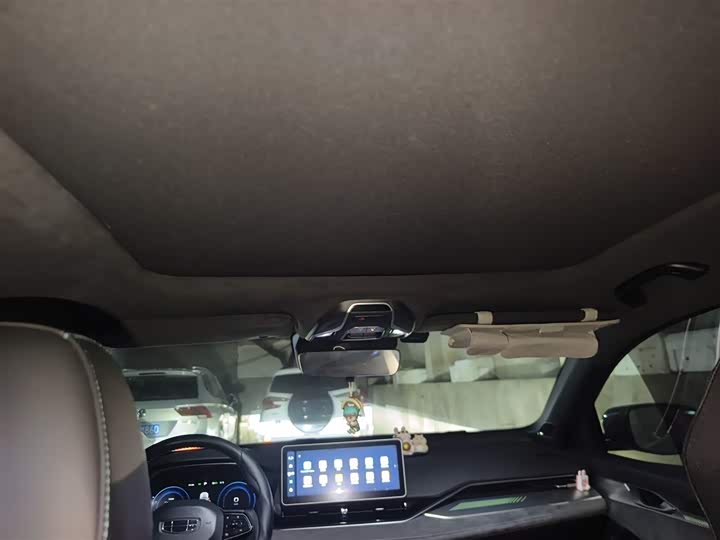 Фото 9 - Geely Preface