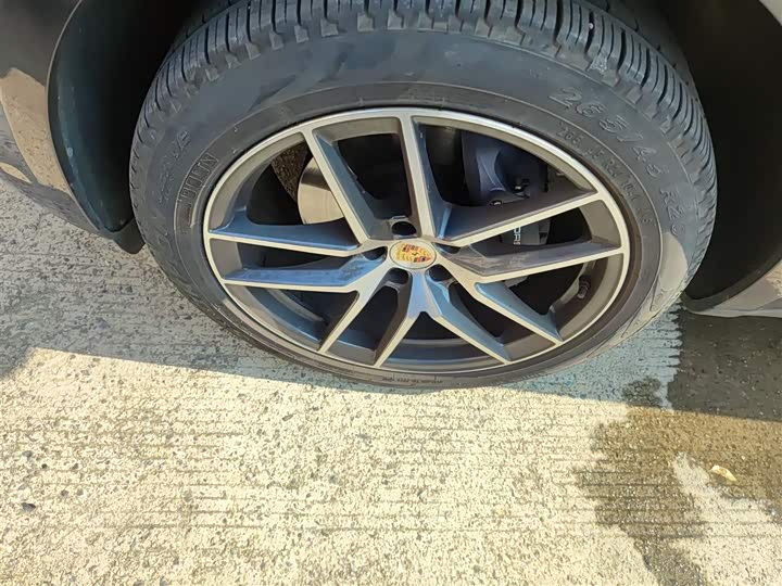 Фото 23 - Porsche Macan