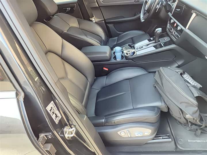 Фото 25 - Porsche Macan