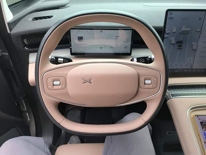 Фото 11 - XPeng X9