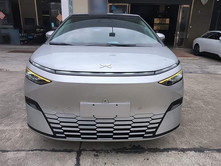 Фото 3 - XPeng X9