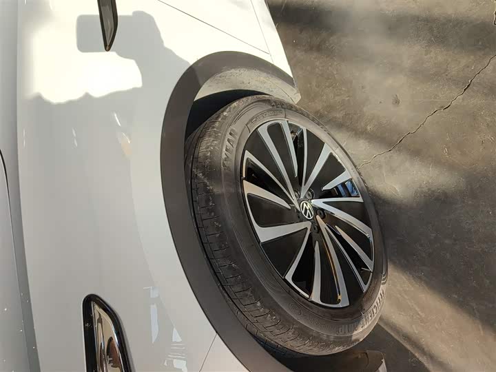 Фото 23 - Volkswagen ID.4 X