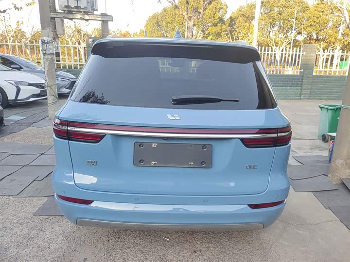 Фото 21 - LiXiang One