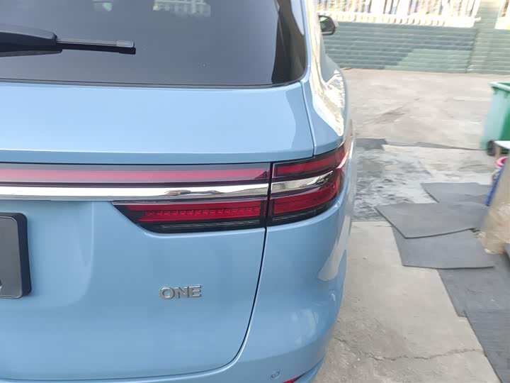 Фото 23 - LiXiang One