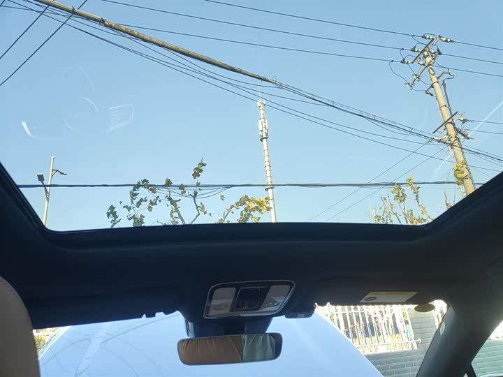 Фото 7 - LiXiang One