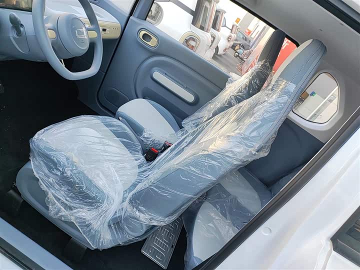 Фото 15 - Bestune Pony