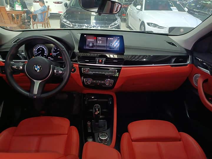 Фото 10 - BMW X2